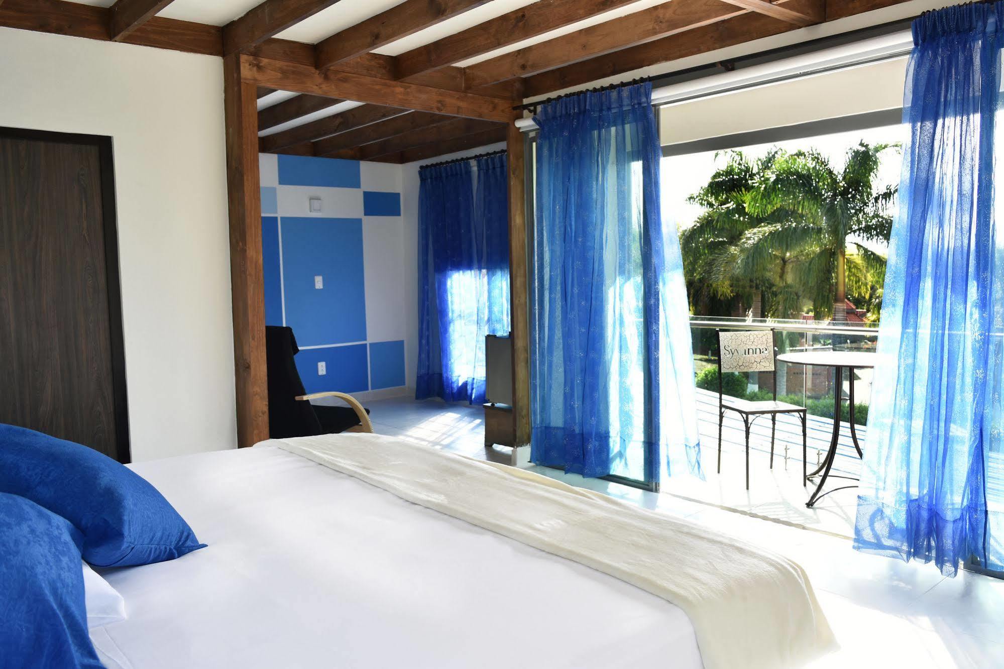 Hotel Syvanna Wellness And Spa Cerritos Εξωτερικό φωτογραφία