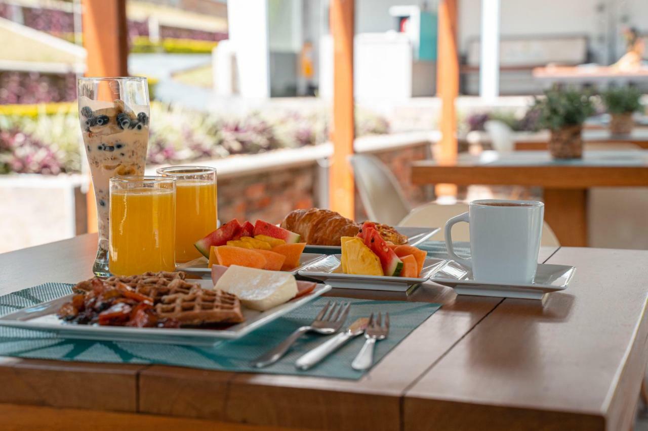Hotel Syvanna Wellness And Spa Cerritos Εξωτερικό φωτογραφία
