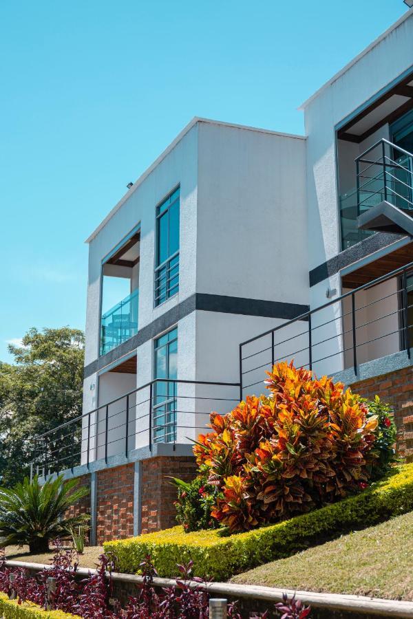 Hotel Syvanna Wellness And Spa Cerritos Εξωτερικό φωτογραφία
